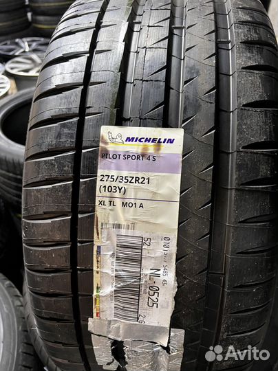 Michelin Pilot Sport 4 S 275/35 R21