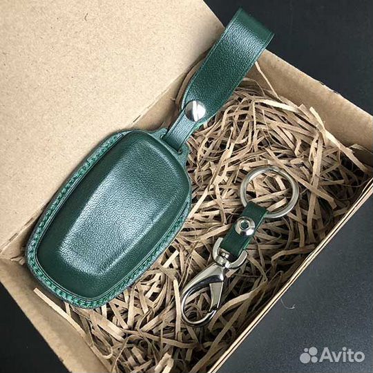 Кожаный чехол для авто ключа BMW зеленый