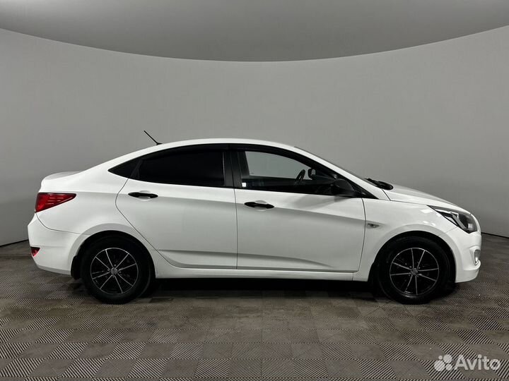 Hyundai Solaris 1.6 AT, 2015, 102 000 км