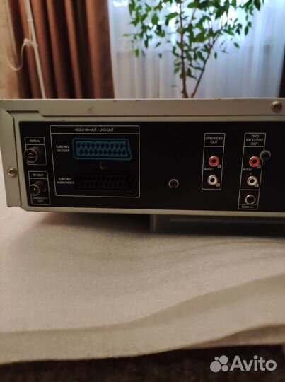 Видеомагнитофон combo aiwa