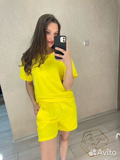 Костюм женский