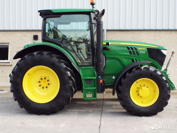 Трактор John Deere 6140B