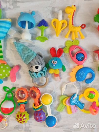 Погремушки и прорезыватели пакетом