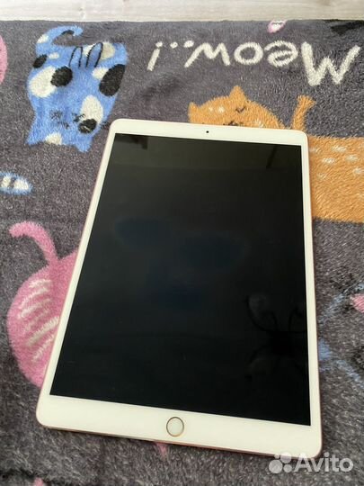 Планшет Apple iPad Pro 2017 256 гб розовое золото