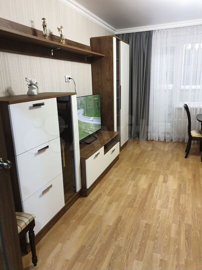 3-к. квартира, 83 м², 4/10 эт.