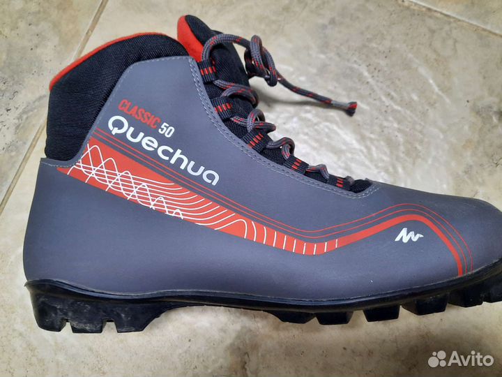 Лыжные ботинки