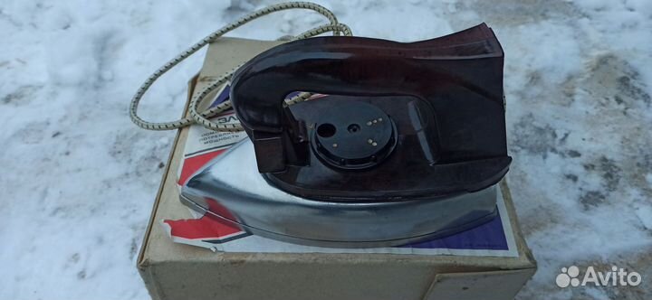 Утюг новый советских времён