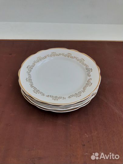 Тарелки фарфоровые(4 шт.) Коростень СССР
