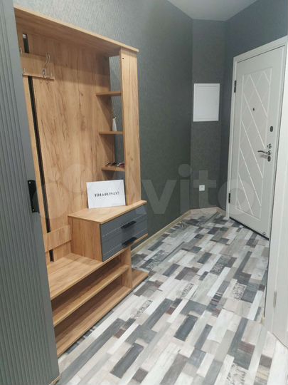 2-к. квартира, 60 м², 1/9 эт.