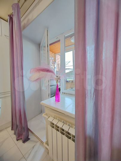 2-к. квартира, 64 м², 1/10 эт.