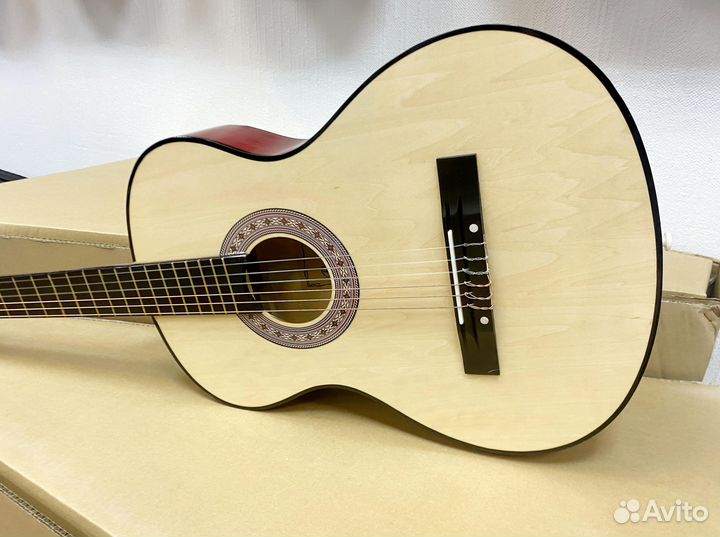Гитара новая
