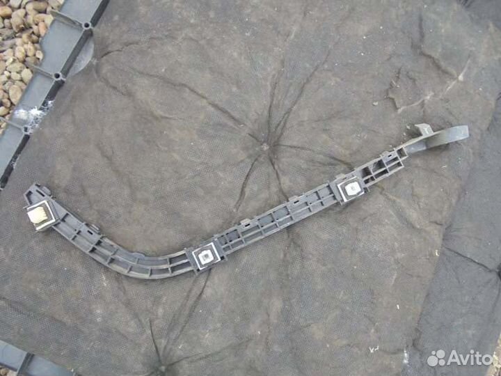 Крепление бампера заднее левое Honda Cr-V RD5 K20A