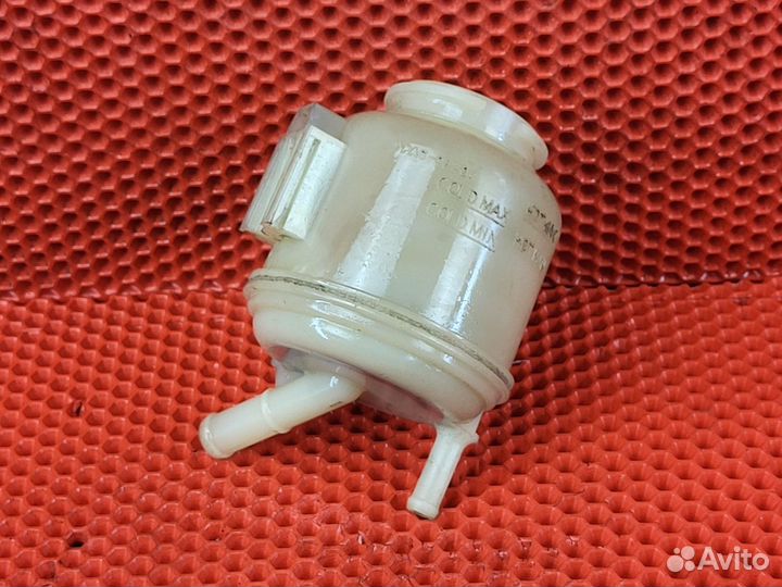 Бачок гур Nissan Almera N16 QG18DE 491804M403