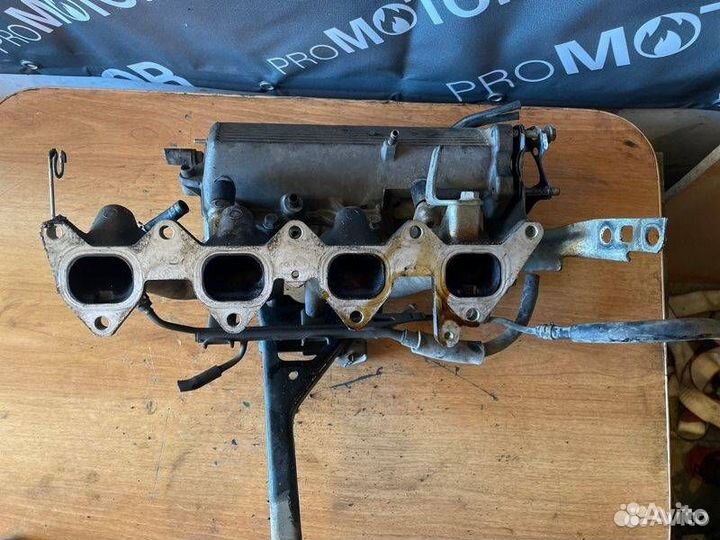 Впускной коллектор Toyota Corolla 7 (E100) AE101