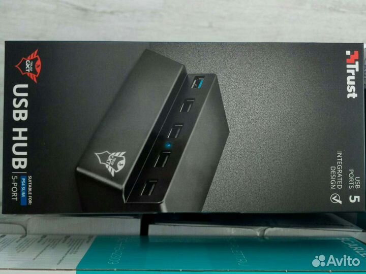 USB-разветвитель 22272 trust GXT 219 PS4 slim