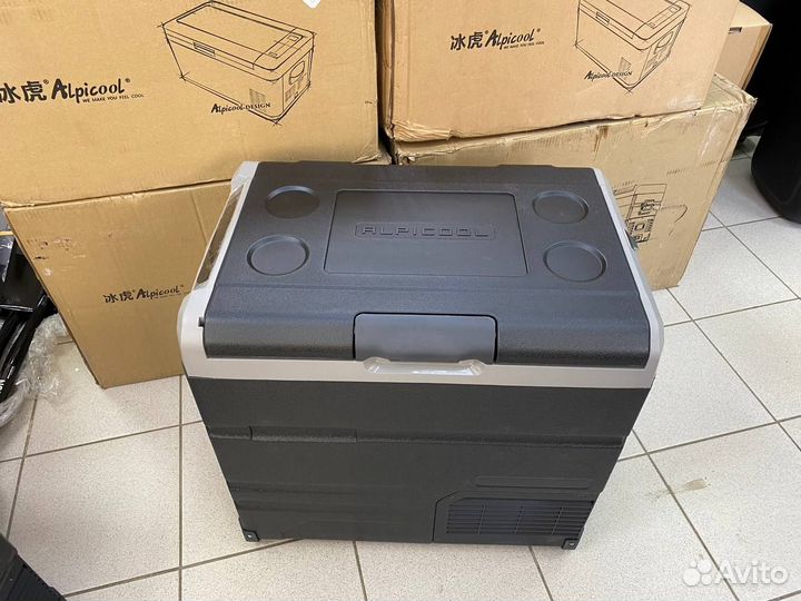 Компрессорный автохолодильник Alpicool TW55