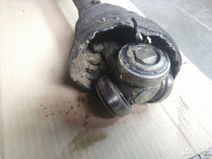 Полуось передний левый Mercedes Glk