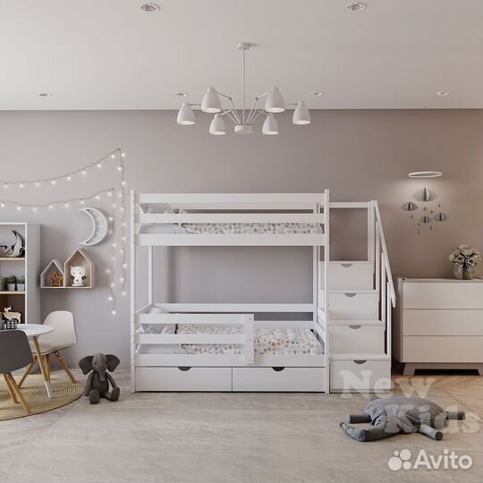 Детская двухъярусная кроватка с лестницей комодом