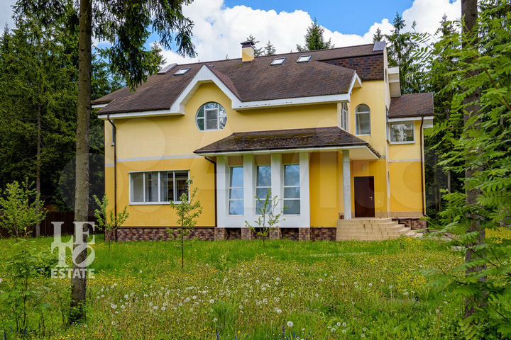 Дом 520 м² на участке 25 сот.