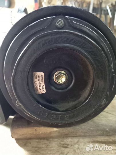 Компрессор кондиционера Subaru Legacy