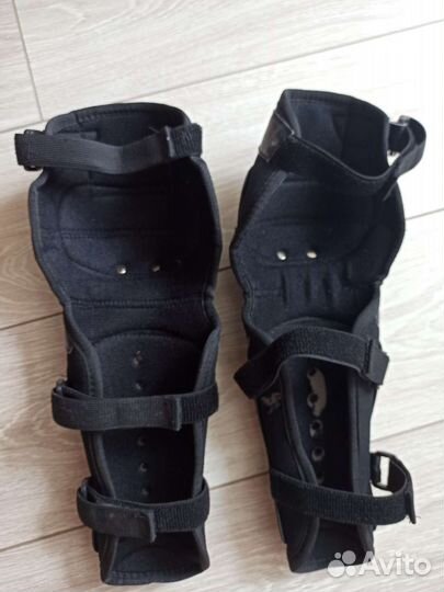 Мотонаколенники