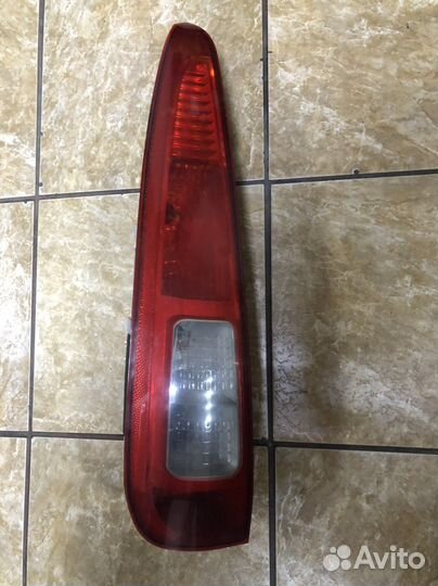 Фонарь задний левый Ford Fusion