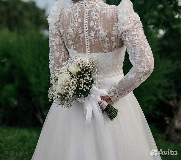 Свадебное платье