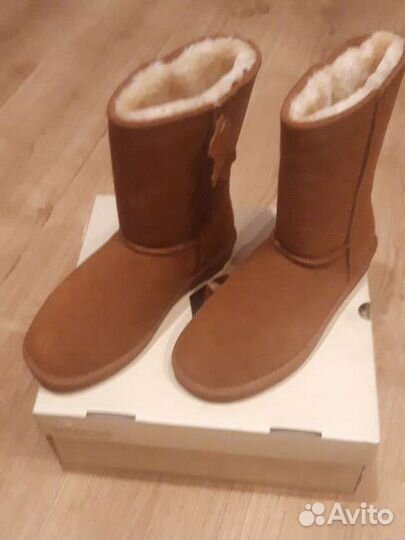 Обувь женская зимняя Угги