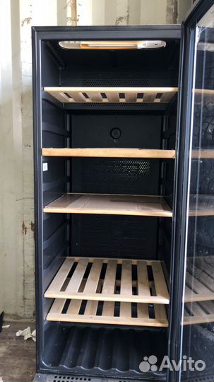 Винный шкаф Vestfrost