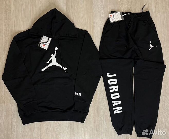 Спортивный костюм мужской новый