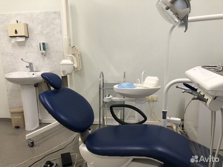 Стоматологическое кресло