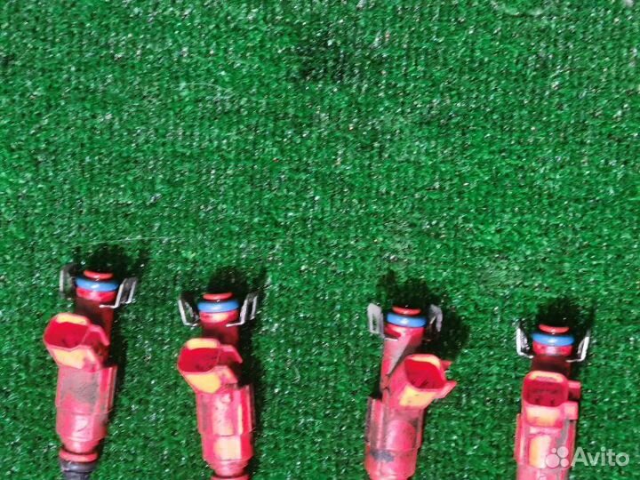 Форсунка топливная Mazda Mpv 2.3 2005