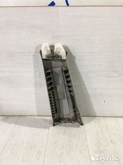 Обивка центральной стойки mazda 3 BK 2.0 мт седан