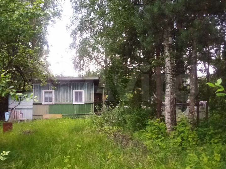 Дача 16 м² на участке 6 сот.