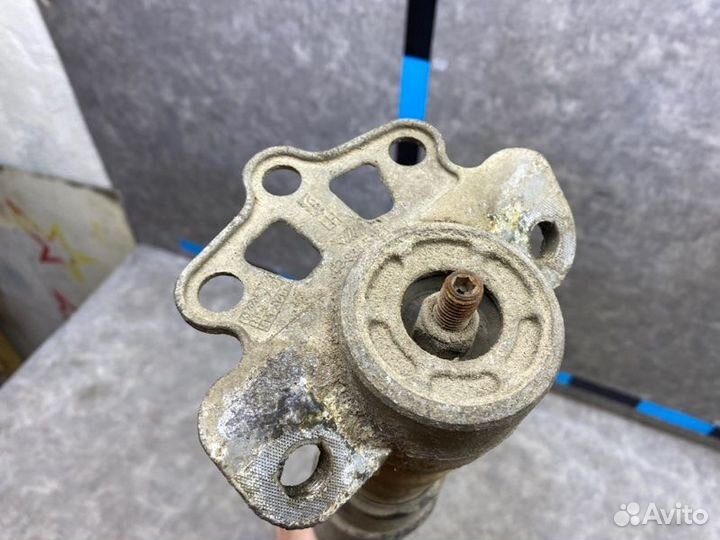 Амортизатор задний Opel Corsa D 1.0 Z10XEP AT купе