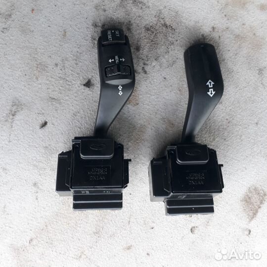 Переключатель поворотов Форд Фокус 2