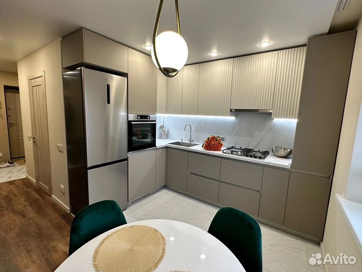 П образная кухня на заказ. Фабрика