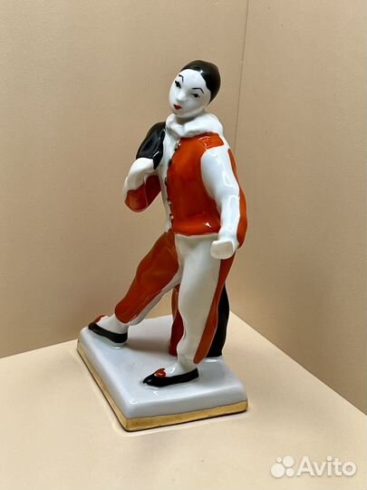 Статуэтка Арлекин, Пьеро. дфз Вербилки