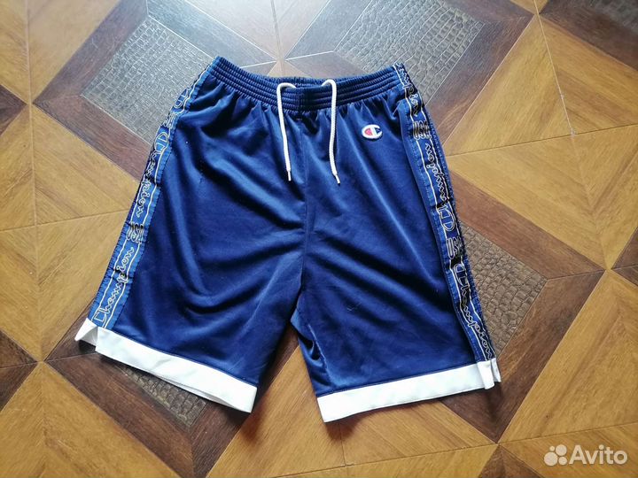 Шорты Champion на лампасах
