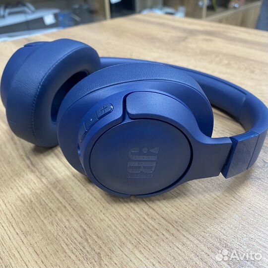 Наушники JBL 720 BT
