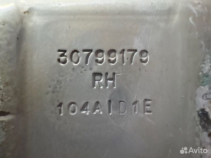 Петля капота Volvo S60 FS90 B6304T 2011
