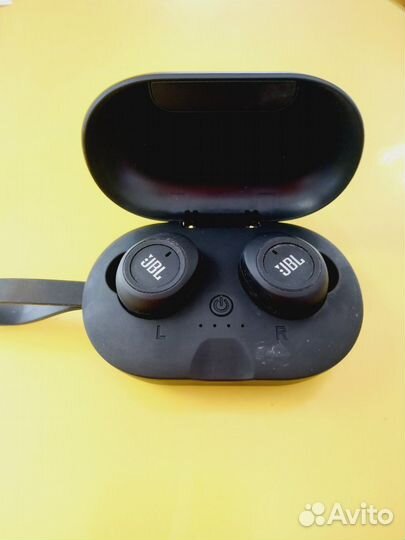 Наушники JBL