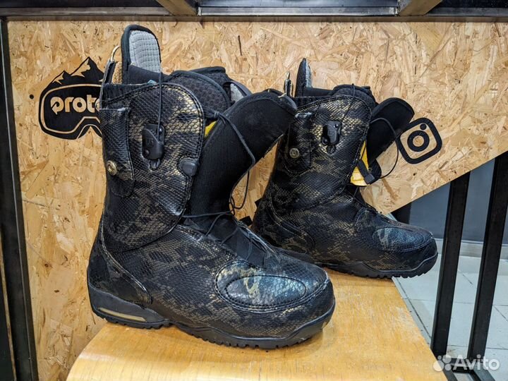 Сноубордические ботинки burton