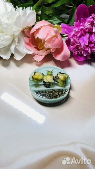 Подставка для телефона / кружки/ украшений