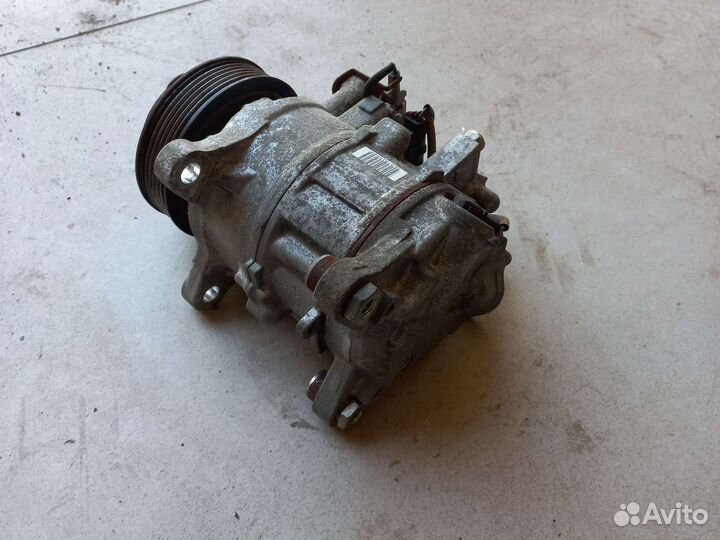 Компрессор кондиционера bmw 320d F30 с 2011-2015