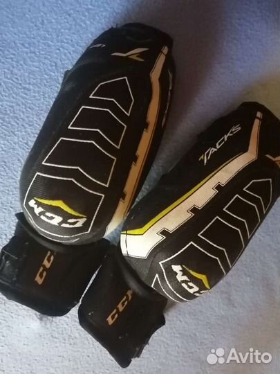 Нагрудник, Налокотники