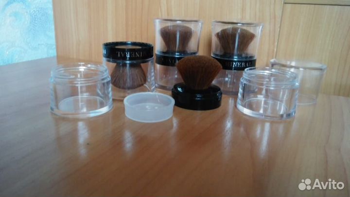 Для Пудры +Кисть новая комплект