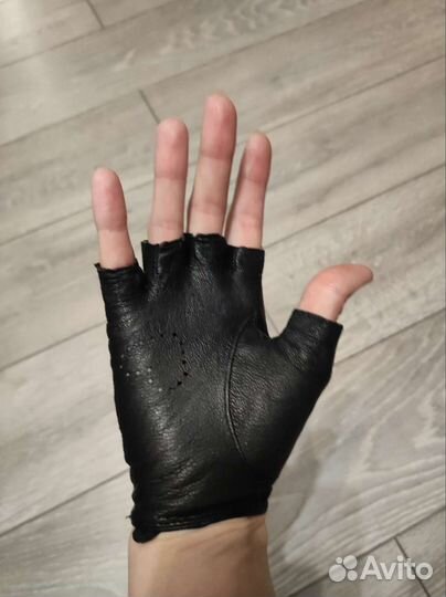 Перчатки женские кожаные