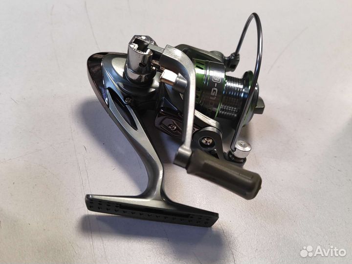 Катушка для спиннинга 1000