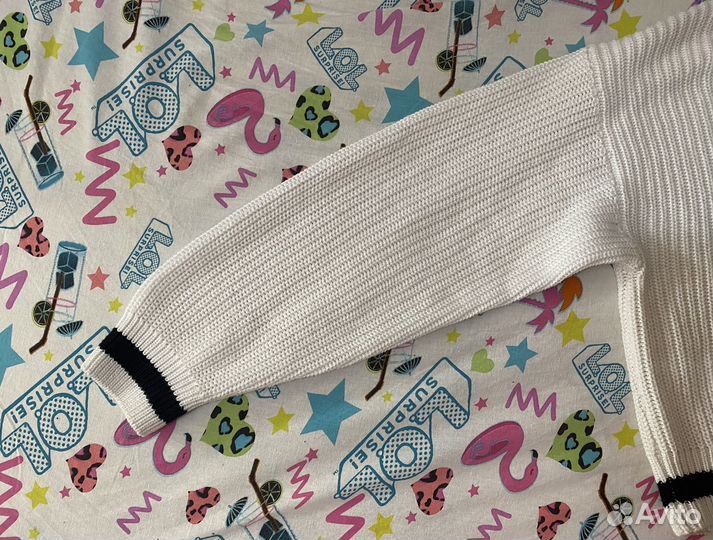 Свитер укороченный